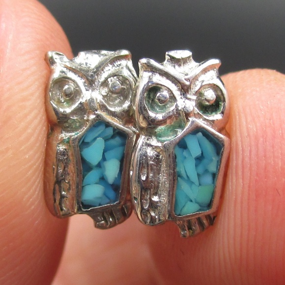 Jewelry - Vintage Dainty Turquoise Inlay Owl Stud Earrings
